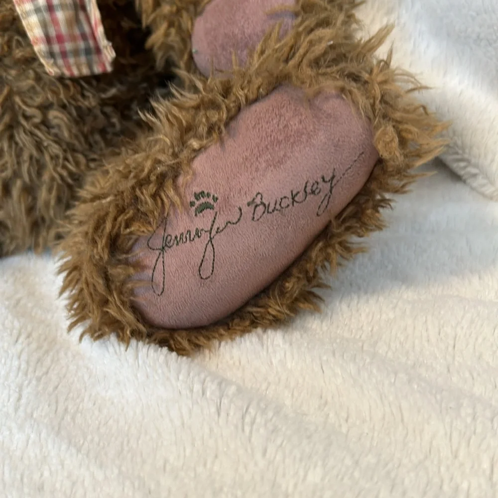 JENNIFER BUCKLEY SIGNATURE BOYDS BEAR